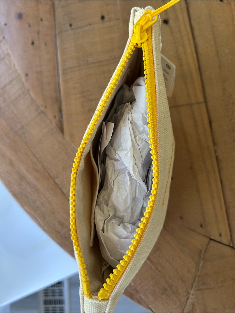 Lululemon Two-Tone Yellow and Cream Canvas Cosmetic Pouch Mini - Picture 7 of 7